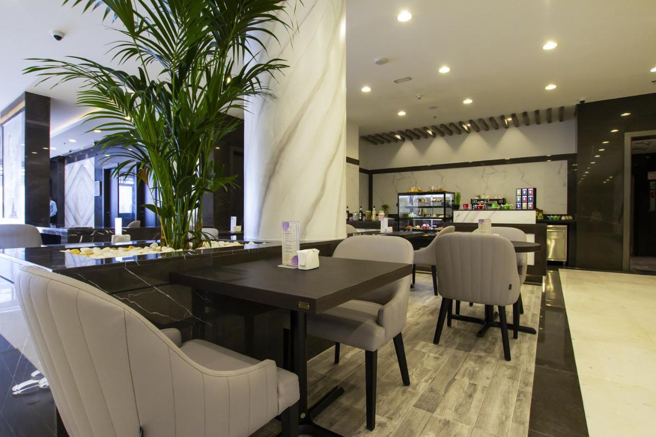 Time Onyx Hotel Apartments Dubai Esterno foto