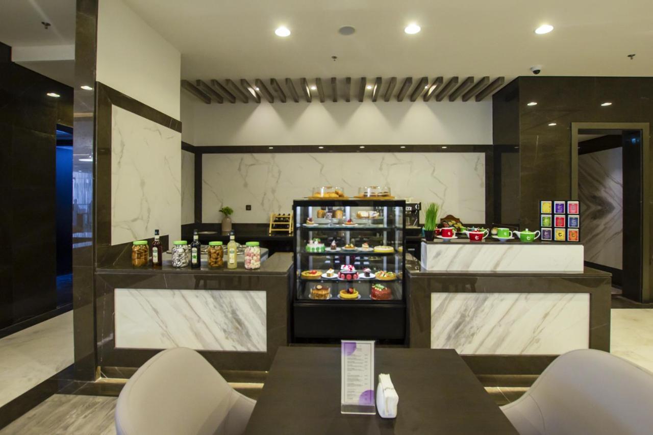 Time Onyx Hotel Apartments Dubai Esterno foto