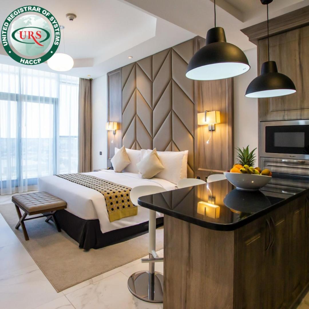 Time Onyx Hotel Apartments Dubai Esterno foto